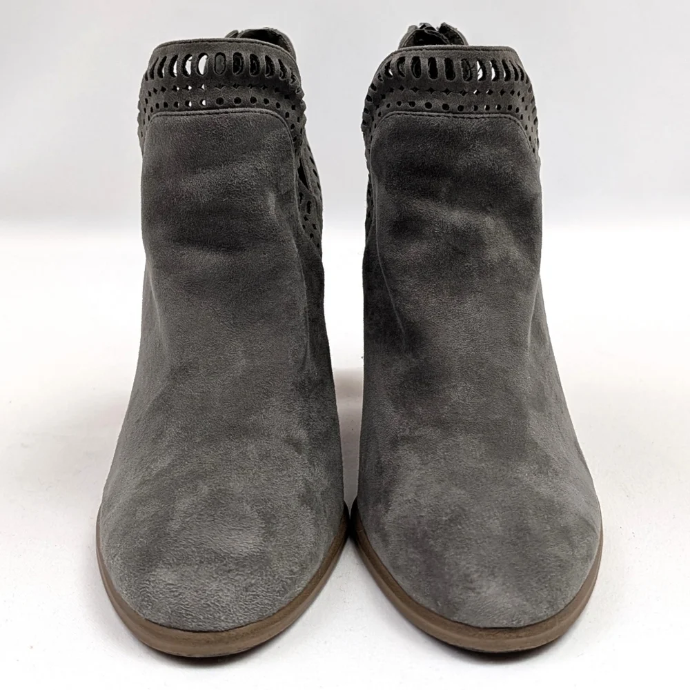 Vince Camuto excellent •back upper